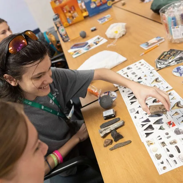 thumbnail for publication: Florida 4-H Volunteer Training Series: Learn by Doing + a Little Bit More